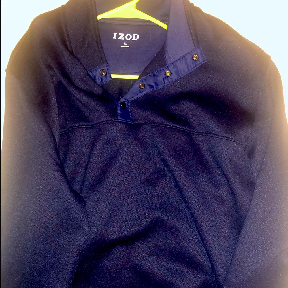 Dark blue Izod pullover
